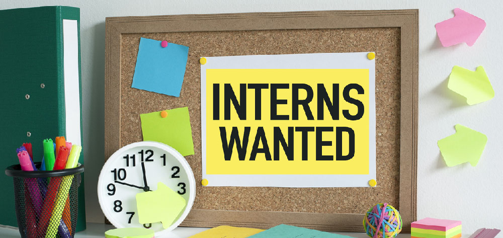 Pros and cons of hiring an intern